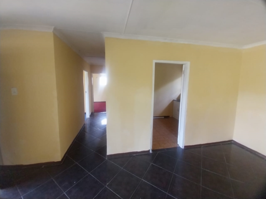 To Let 3 Bedroom Property for Rent in Northcrest Eastern Cape